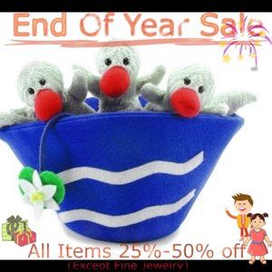 🎉 - NWT - Furnis Duck Duck Hand Puppet.